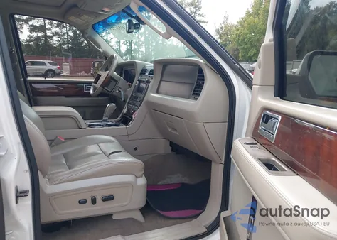 2012 Lincoln Navigator L z USA, uszkodzony, nr VIN 5LMJJ3H58CEL07211